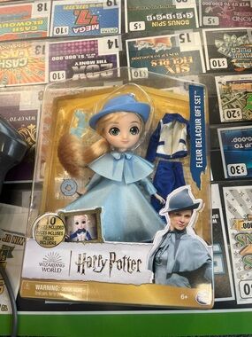 Warner Bros. Fleur Delacour Kids Doll – Light Blue Dress & Hat